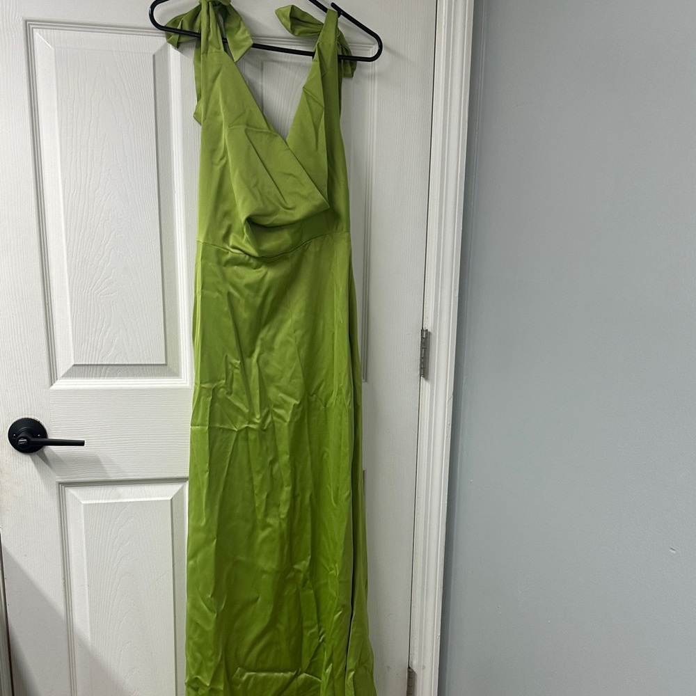 RIHOAS Vibrant Green Maxi Dress